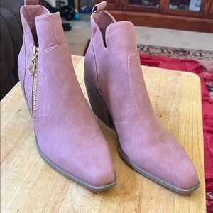 Women's Pink Ankle Boots